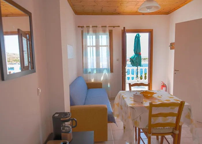 Filoxenia * Chalki Town