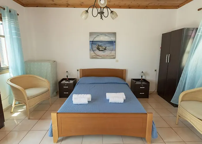 Filoxenia * Chalki Town